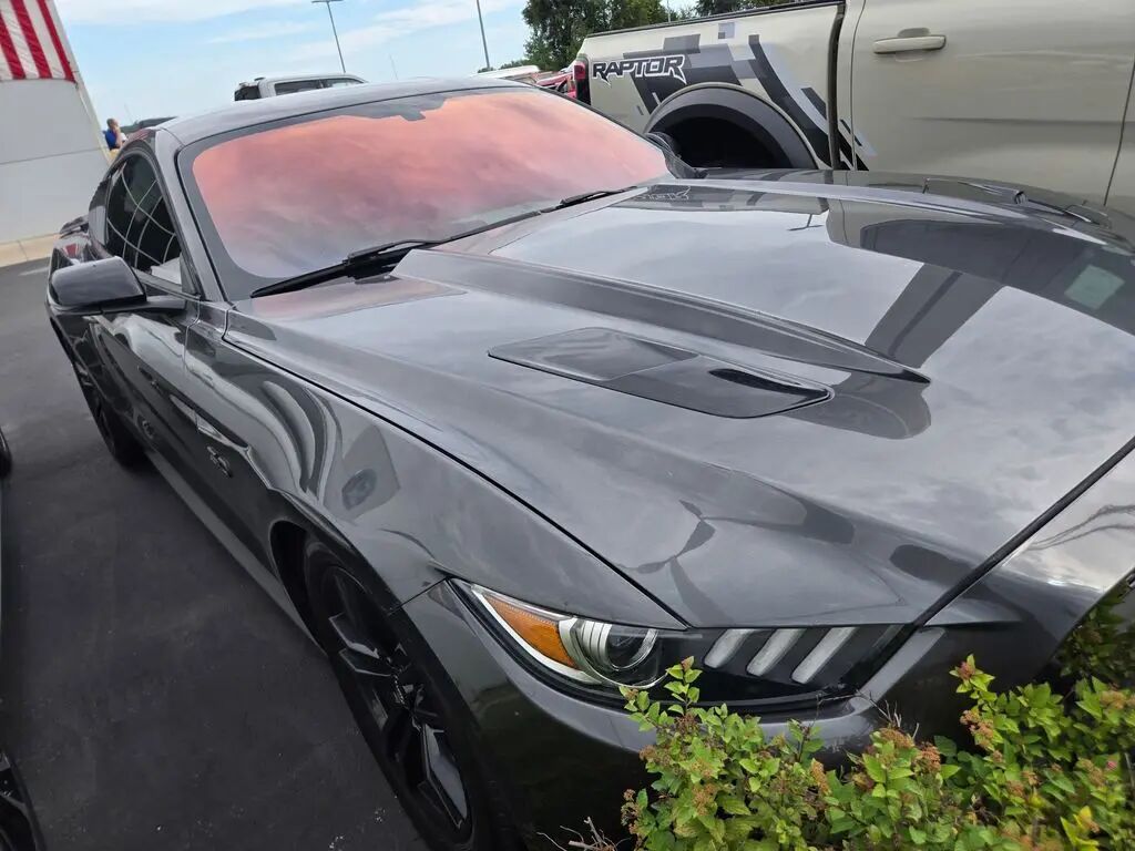 2016 Ford Mustang GT Premium — photo 1 of 13