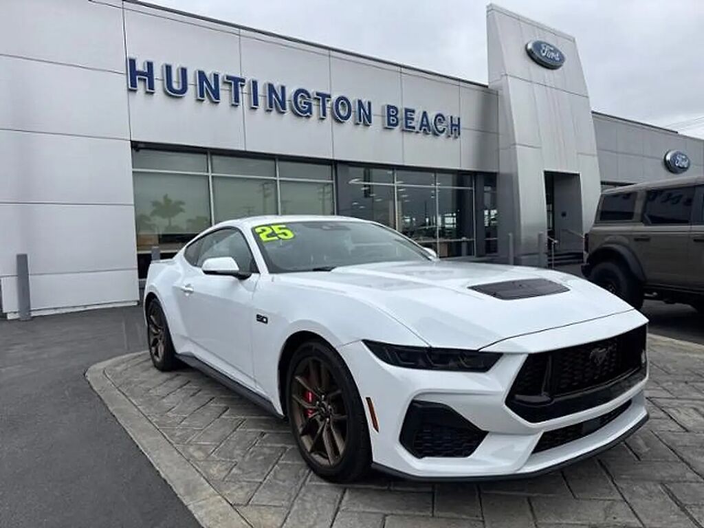 2025 Ford Mustang GT Premium — photo 1 of 13