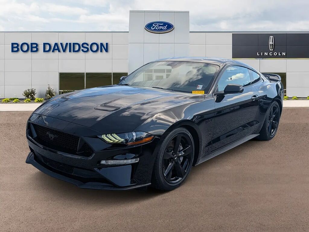 2022 Ford Mustang GT — photo 1 of 13