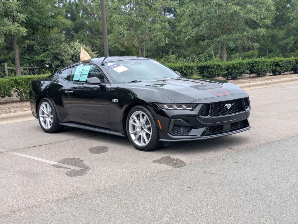 2025 Ford Mustang GT Premium — photo 1 of 13