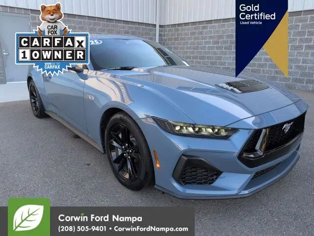 2025 Ford Mustang GT — photo 1 of 13