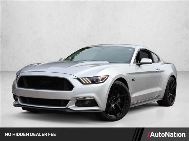 2017 Ford Mustang GT — photo 1 of 13