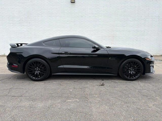 2020 Ford Mustang GT — photo 1 of 13