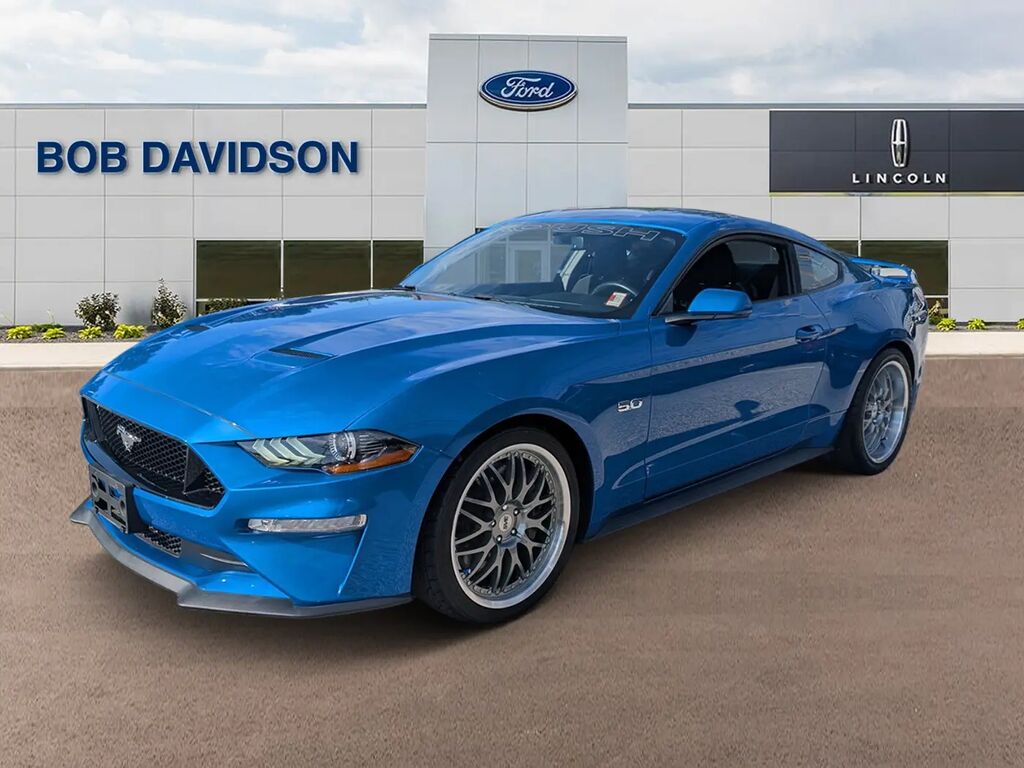 2020 Ford Mustang GT — photo 1 of 13