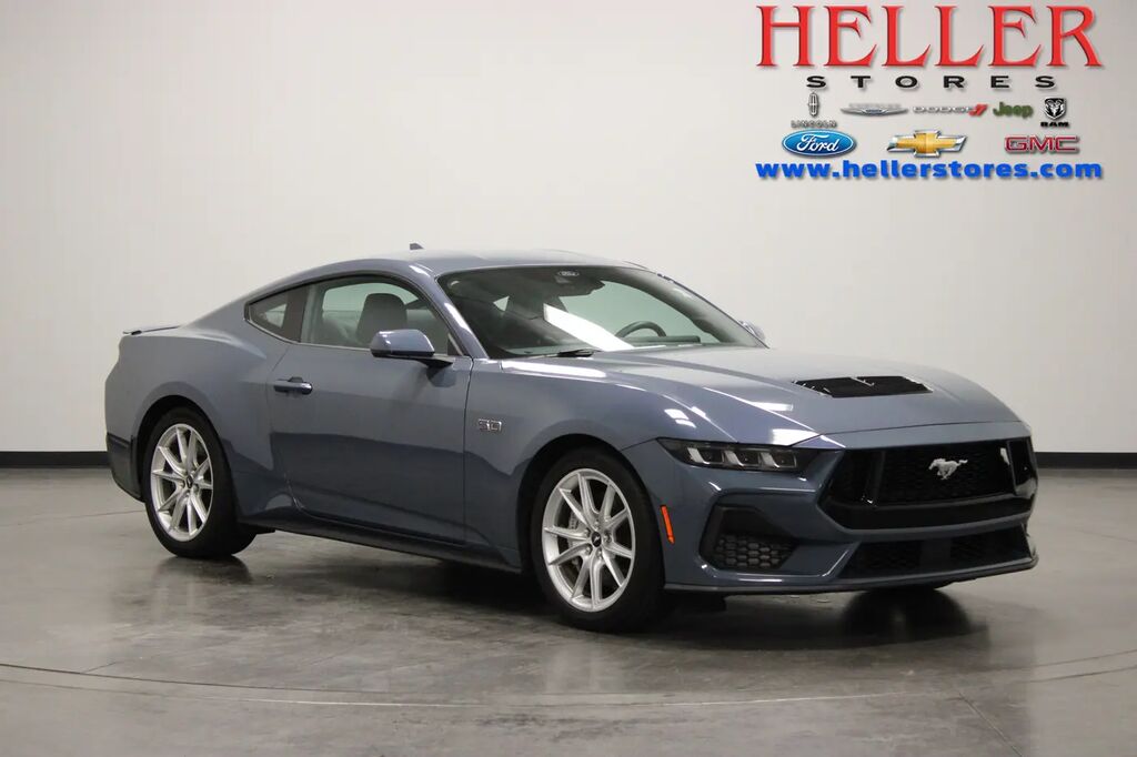 2024 Ford Mustang GT Premium — photo 1 of 13