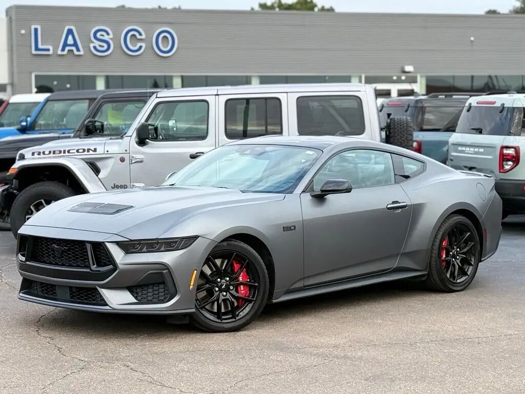 2025 Ford Mustang GT Premium — photo 1 of 13