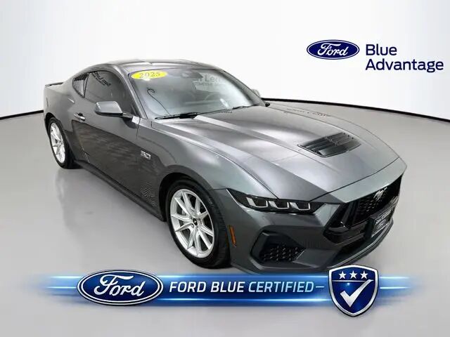 2025 Ford Mustang GT Premium — photo 1 of 13