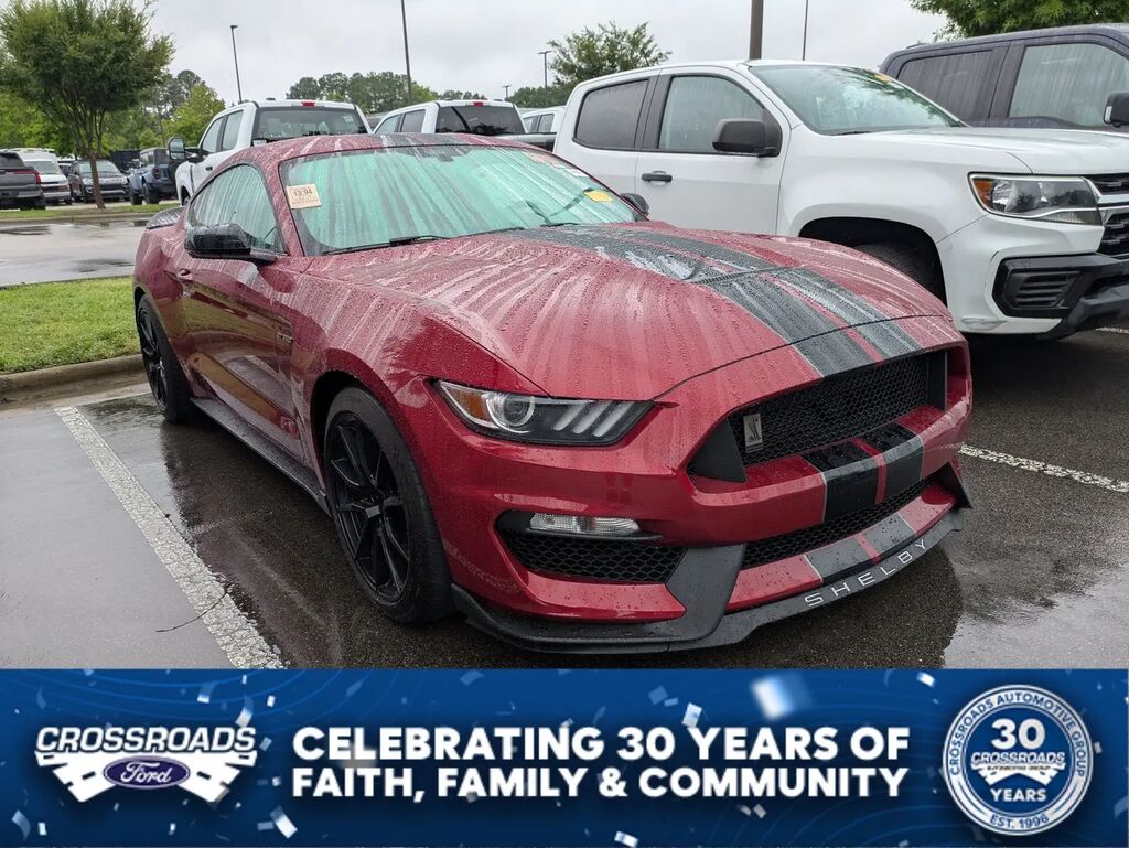 2019 Ford Mustang Shelby GT350 — photo 1 of 6