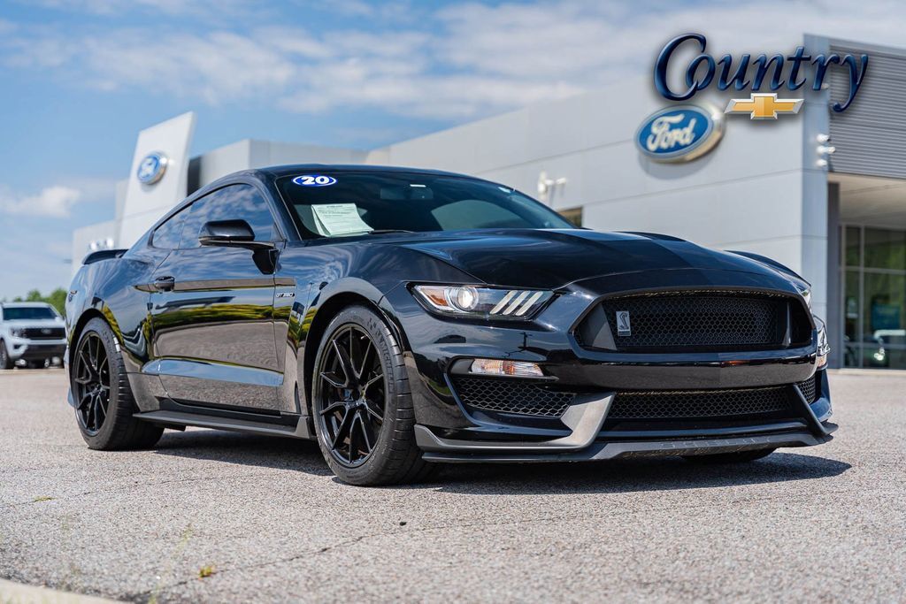 2020 Ford Mustang Shelby GT350 — photo 1 of 13