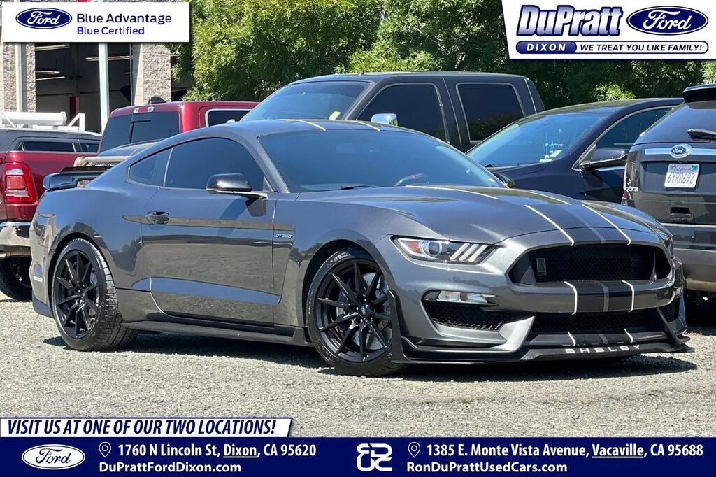 2017 Ford Mustang Shelby GT350 — photo 1 of 13