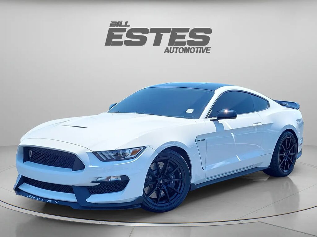 2017 Ford Mustang Shelby GT350 — photo 1 of 13