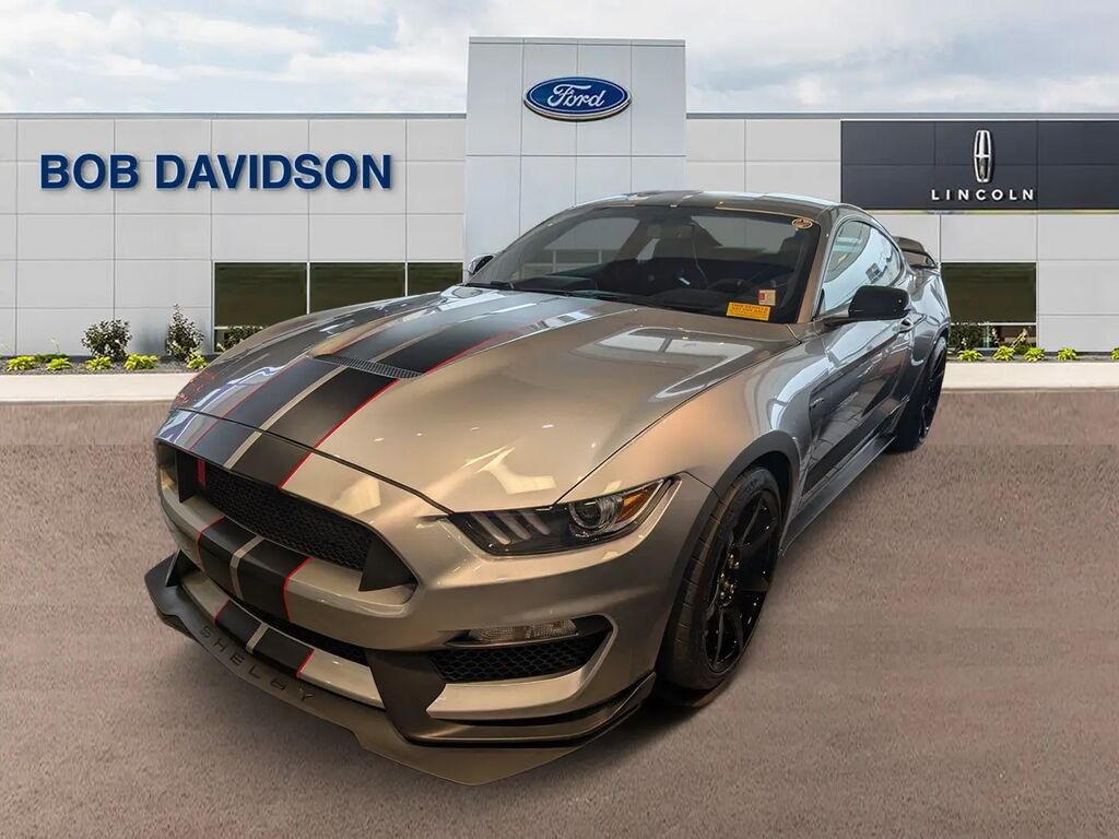 2020 Ford Mustang Shelby GT350 — photo 1 of 13