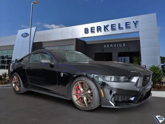 2025 Ford Mustang Dark Horse