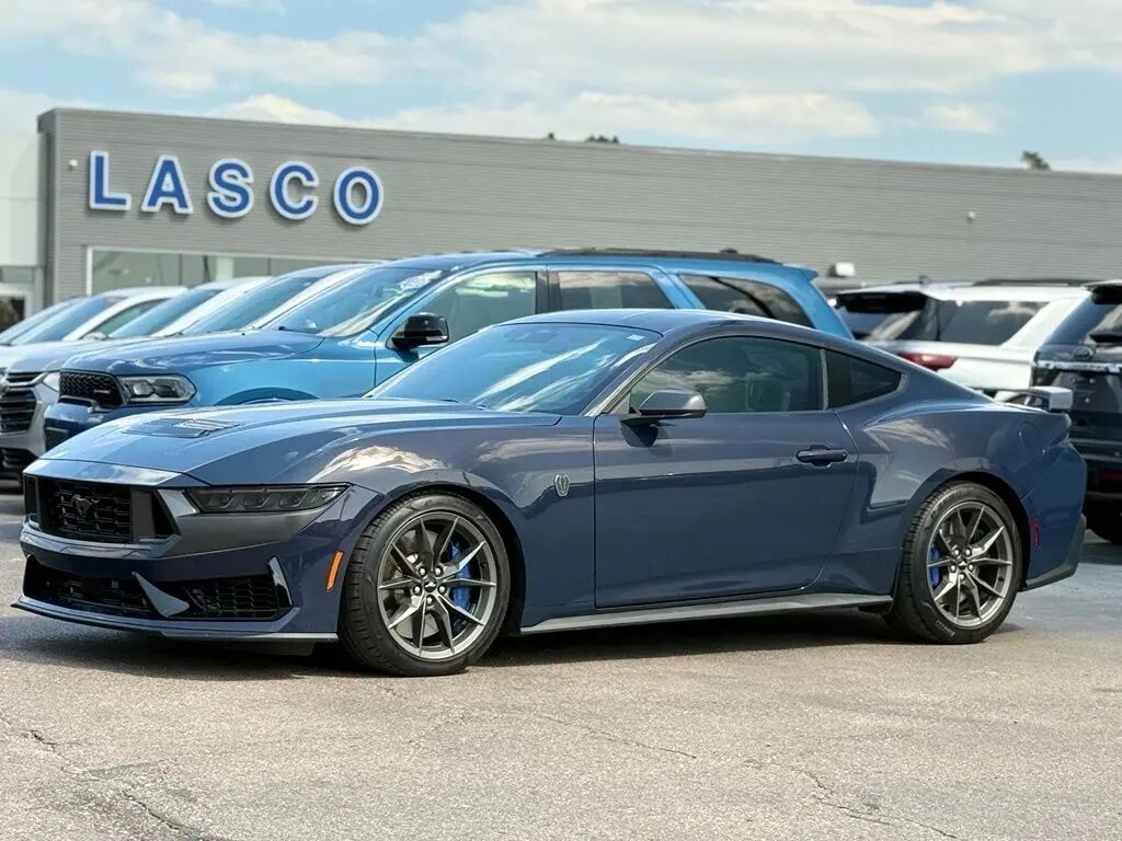 2024 Ford Mustang Dark Horse — photo 1 of 13