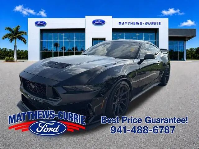 2025 Ford Mustang Dark Horse — photo 1 of 2