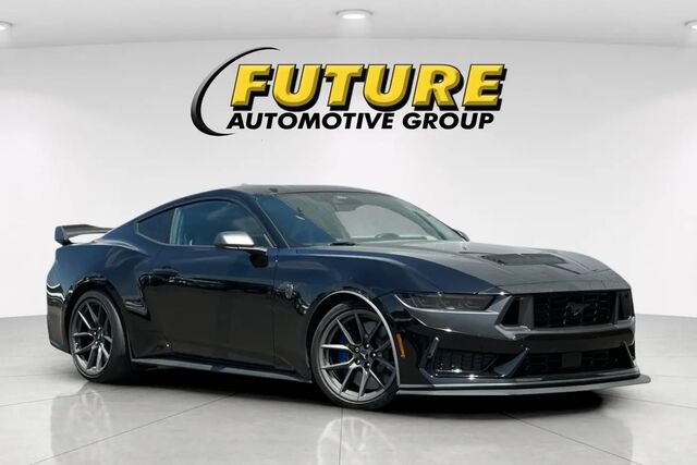 2025 Ford Mustang Dark Horse
