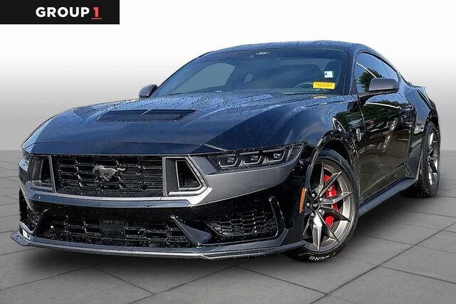2025 Ford Mustang Dark Horse