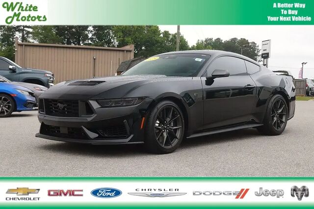 2025 Ford Mustang Dark Horse