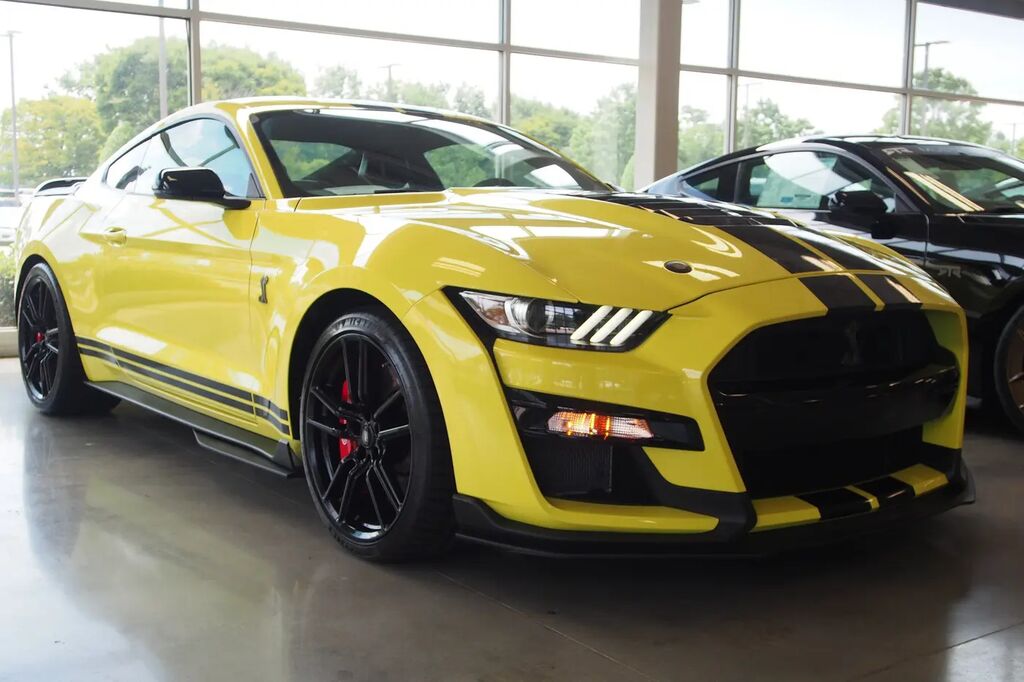 2021 Ford Mustang Shelby GT500 — photo 1 of 13