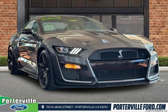 2021 Ford Mustang Shelby GT500 — photo 1 of 4
