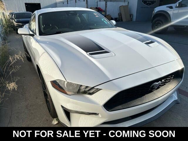 2022 Ford Mustang EcoBoost