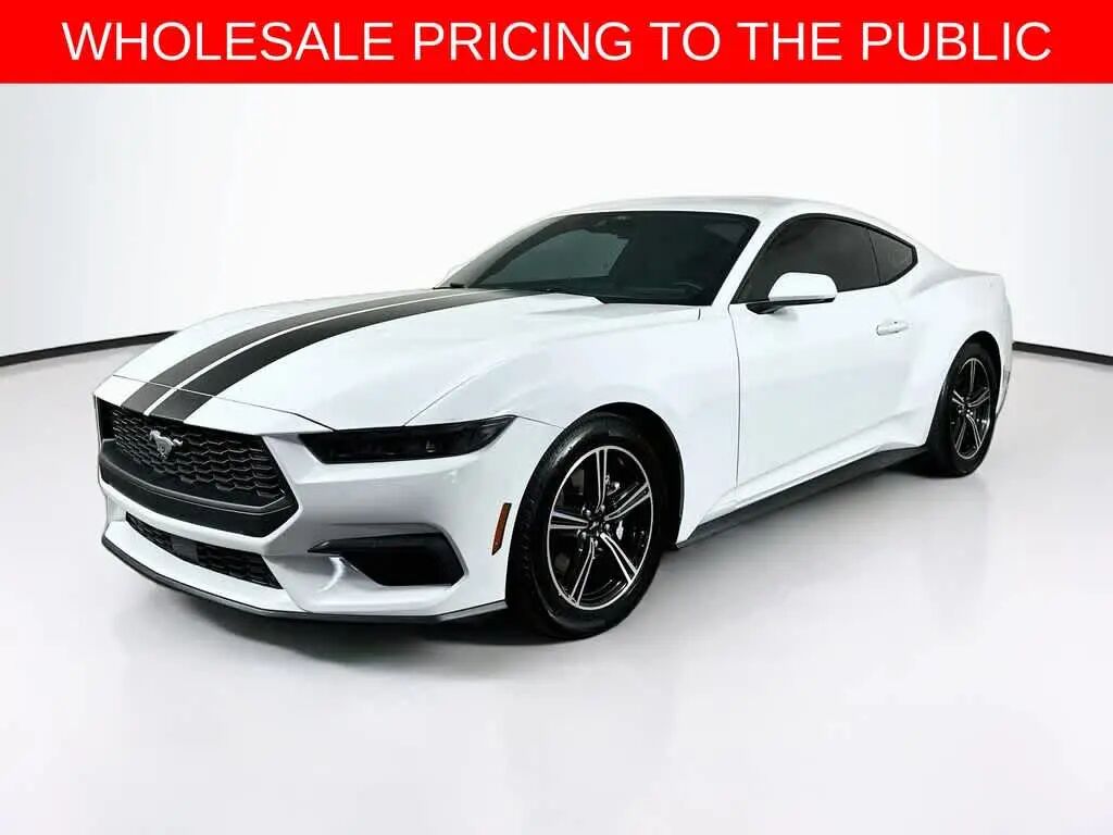 2025 Ford Mustang EcoBoost — photo 1 of 13