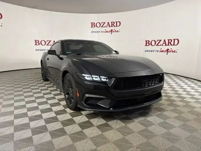 2025 Ford Mustang EcoBoost — photo 1 of 11
