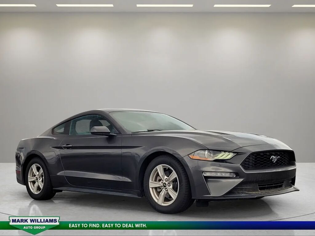 2020 Ford Mustang EcoBoost — photo 1 of 1