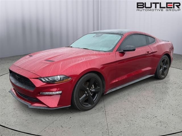 2022 Ford Mustang EcoBoost