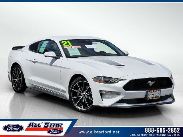 2021 Ford Mustang EcoBoost — photo 1 of 5