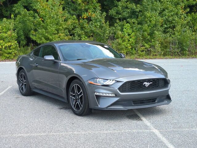 2022 Ford Mustang EcoBoost