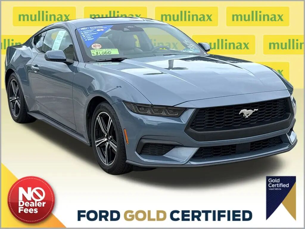 2025 Ford Mustang EcoBoost — photo 1 of 10