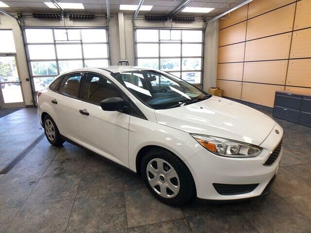 2015 Ford Focus S — photo 1 of 1