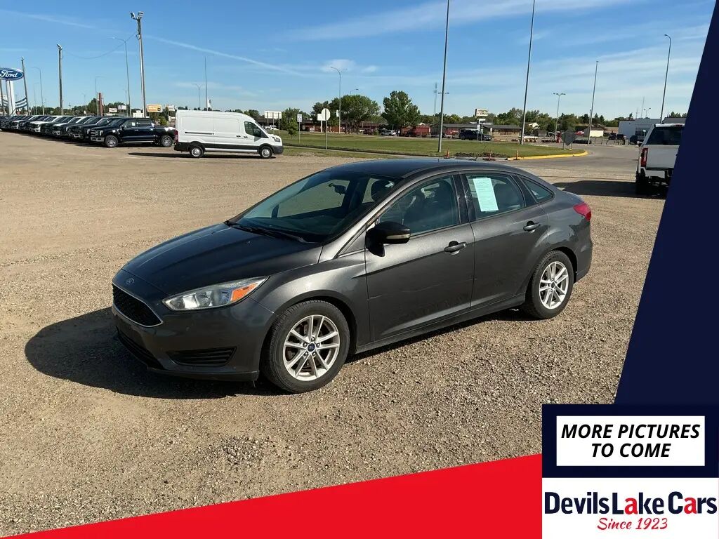 2015 Ford Focus SE — photo 1 of 3