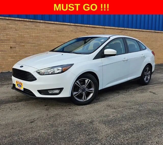 2018 Ford Focus SE — photo 1 of 13