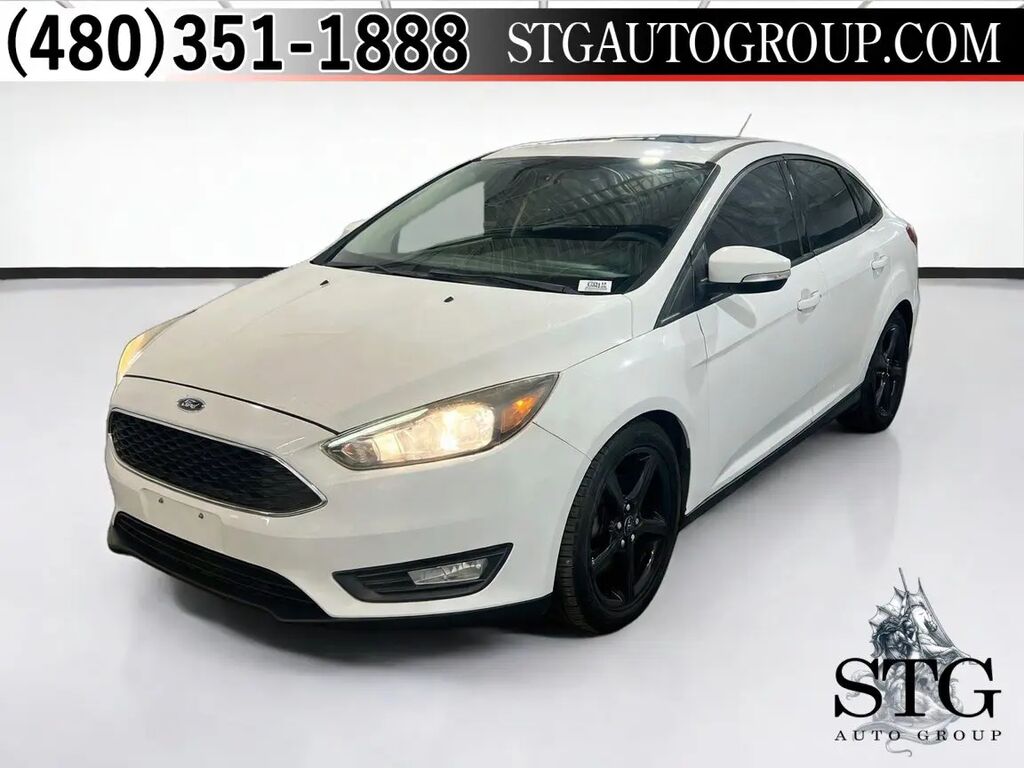 2017 Ford Focus SEL — photo 1 of 13