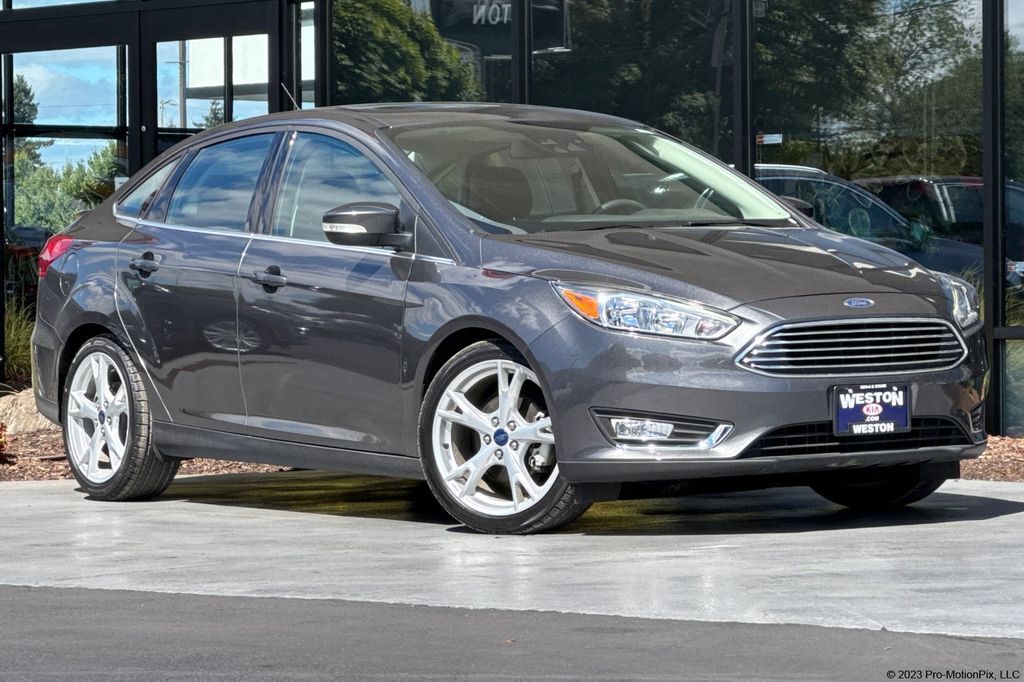 2015 Ford Focus Titanium — photo 1 of 13