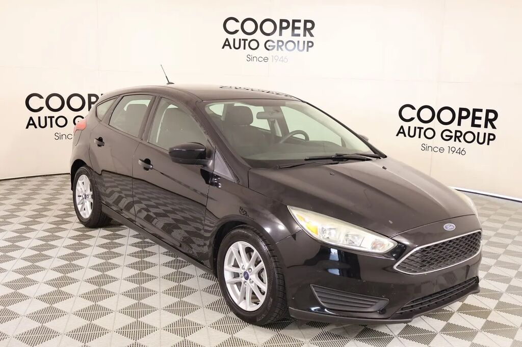 2018 Ford Focus SE — photo 1 of 26