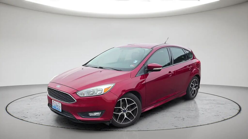 2015 Ford Focus SE — photo 1 of 13