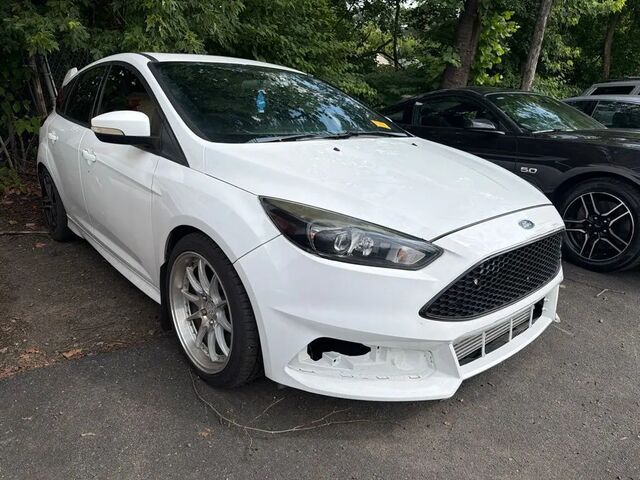 2017 Ford Focus ST