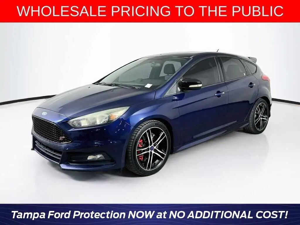 2016 Ford Focus ST — photo 1 of 13