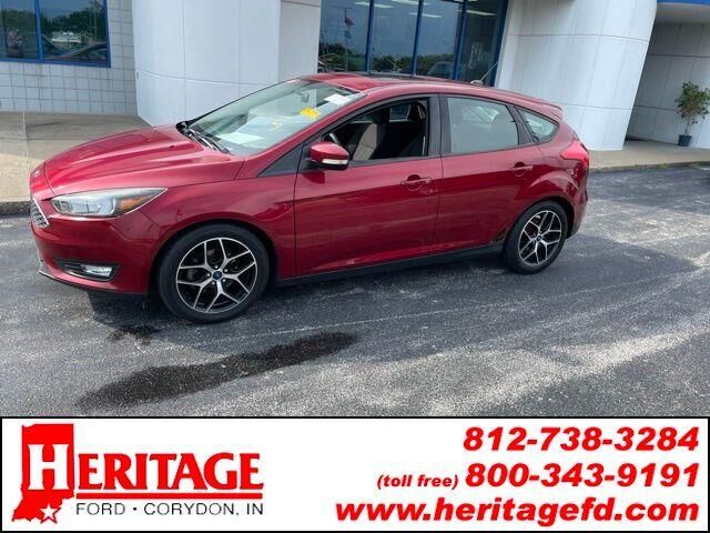 2017 Ford Focus SEL — photo 1 of 9