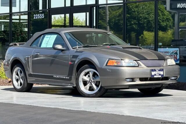 2002 Ford Mustang GT Deluxe