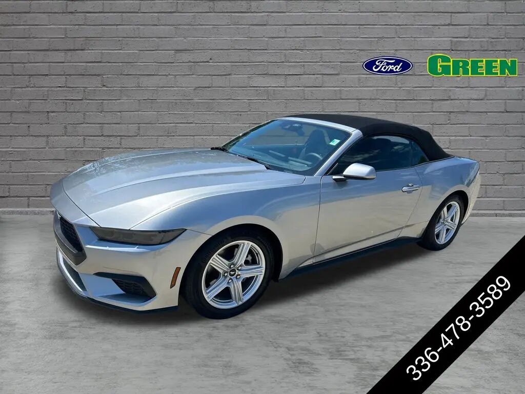 2026 Ford Mustang EcoBoost — photo 1 of 13