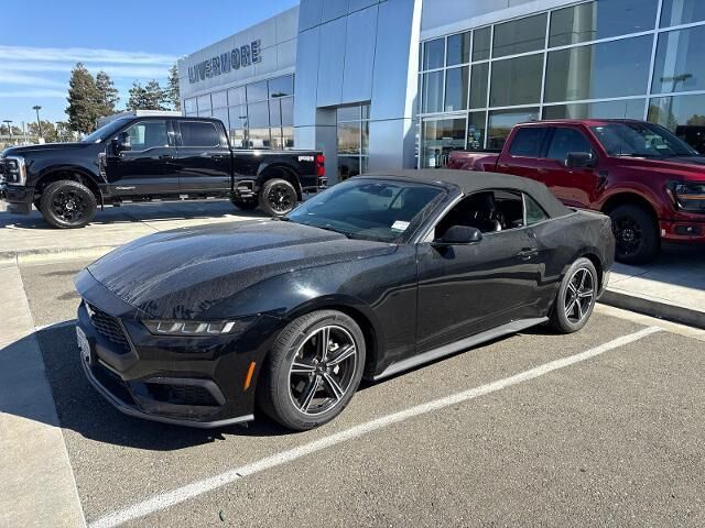 2025 Ford Mustang EcoBoost Premium