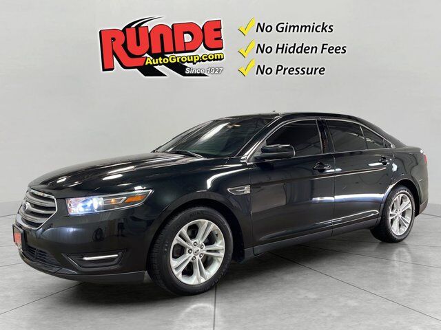 2015 Ford Taurus SEL