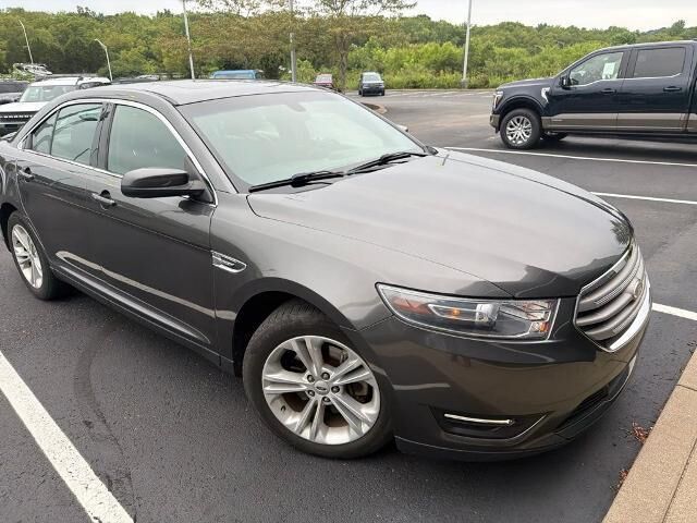 2015 Ford Taurus SEL