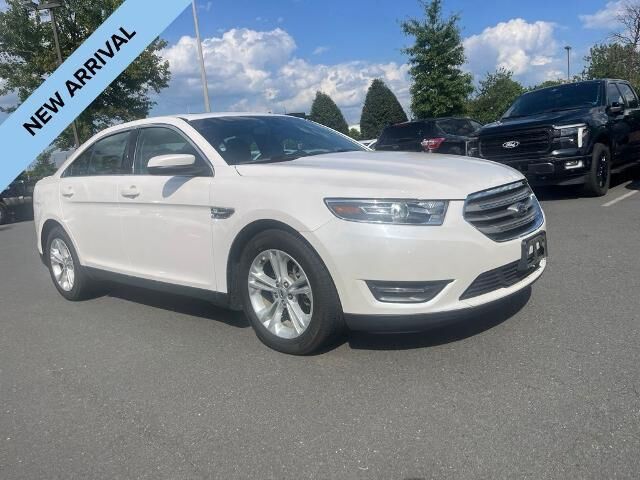 2017 Ford Taurus SEL