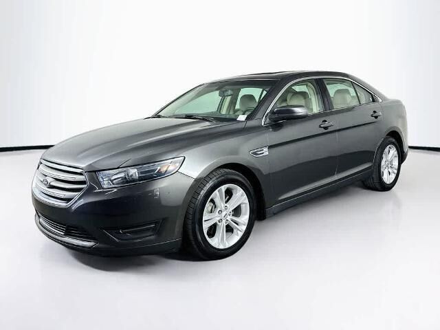 2015 Ford Taurus SEL — photo 1 of 1