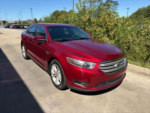 2018 Ford Taurus SEL